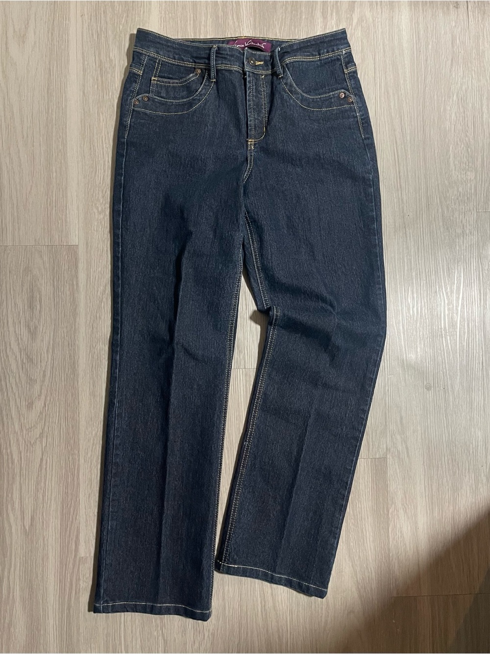 Gloria Vanderbilt Women's Dark Blue Straight-Leg Jeans